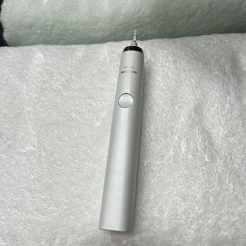 Philips sonicare diamond toothbrush base only white